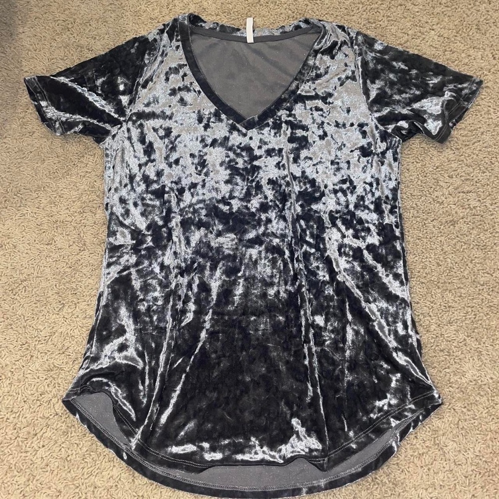 Z supply crushed velvet blue tshirt. fits like a small